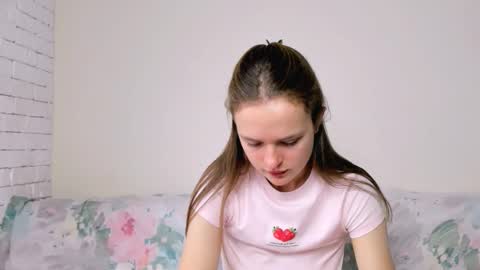 Snapshot of marylee_21 chatting on 02-05-26, 07:46 Mari online show from 02-05-26, 07:46