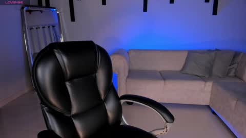  Mary  online show from 01-11-25, 11:56