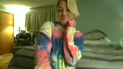 Snapshot of marylinmayhem chatting on 06-07-26, 03:54 marylinmayhem online show from 06-07-26, 03:54