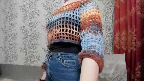 Snapshot of marylou_ chatting on 12-22-24, 01:00 Mary Lou online show from 12-22-24, 01:00