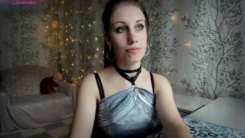 Snapshot of marylou_ chatting on 10-04-25, 06:55 Mary Lou online show from 10-04-25, 06:55