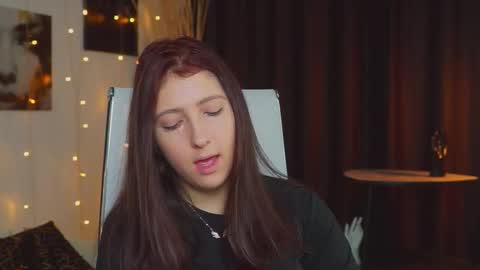 Mary Miller online show from 09-30-25, 07:35