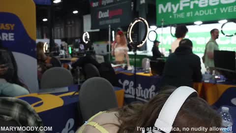 Snapshot of marymoody chatting on 10-26-25, 06:58 Mary Moody online show from 10-26-25, 06:58