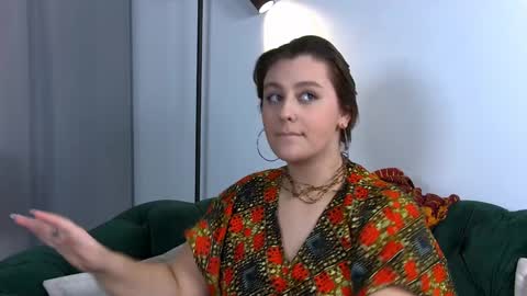 Snapshot of marymurrays chatting on 02-02-25, 10:28 MaryMurrays online show from 02-02-25, 10:28