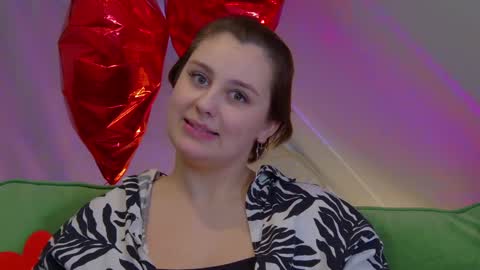 MaryMurrays online show from 02-25-25, 03:52