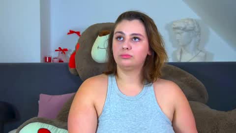 Snapshot of marymurrays chatting on 10-12-25, 07:13 MaryMurrays online show from 10-12-25, 07:13