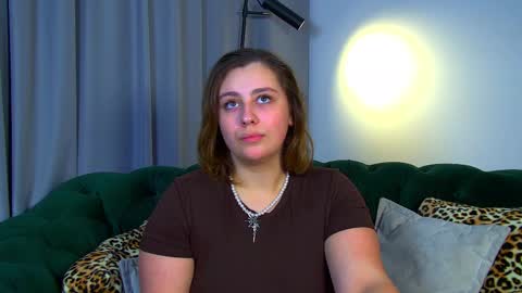 Snapshot of marymurrays chatting on 10-23-25, 06:45 MaryMurrays online show from 10-23-25, 06:45