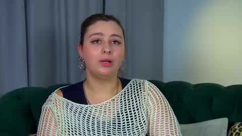 Snapshot of marymurrays chatting on 11-21-25, 06:39 MaryMurrays online show from 11-21-25, 06:39