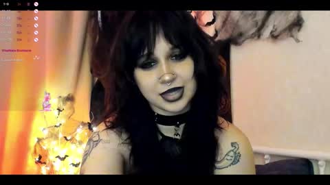 Snapshot of marynixoxo chatting on 10-25-25, 01:18 Mary x online show from 10-25-25, 01:18