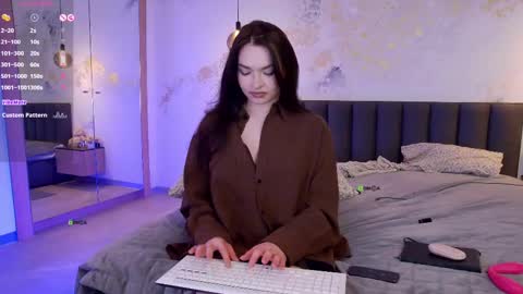 Marina online show from 02-20-25, 08:58