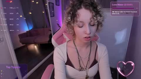 Snapshot of marywohlberg chatting on 12-03-25, 05:37 Mary online show from 12-03-25, 05:37