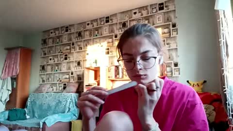 Kelly online show from 04-21-26, 09:37