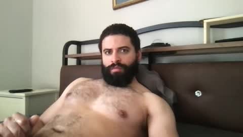 Snapshot of mascbeef95 chatting on 01-07-26, 05:15 mascbeef95 online show from 01-07-26, 05:15