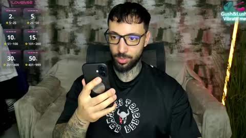 Snapshot of masculineguy69 chatting on 02-03-26, 08:14 masculineguy69 online show from 02-03-26, 08:14