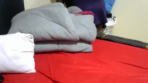 Snapshot of maseratty chatting on 03-04-26, 08:04 Cate online show from 03-04-26, 08:04