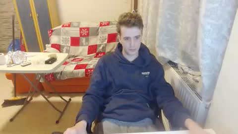 Snapshot of mash_potatoes_are_good chatting on 10-21-25, 12:22 mash_potatoes_are_good online show from 10-21-25, 12:22