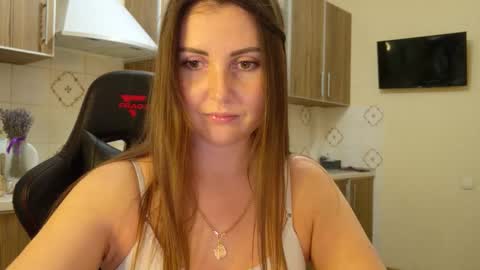 Snapshot of masha_queen chatting on 11-24-25, 07:02 Masha online show from 11-24-25, 07:02