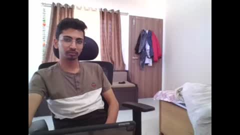 Snapshot of maskboyz2003 chatting on 12-08-24, 09:02 maskboyz2003 online show from 12-08-24, 09:02