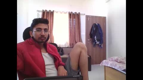 Snapshot of maskboyz2003 chatting on 12-09-24, 05:40 maskboyz2003 online show from 12-09-24, 05:40