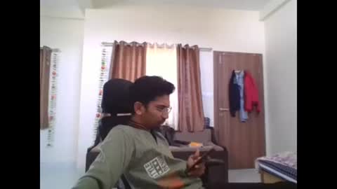 Snapshot of maskboyz2003 chatting on 12-19-24, 08:23 maskboyz2003 online show from 12-19-24, 08:23