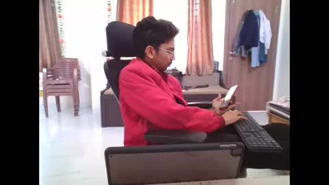 Snapshot of maskboyz2003 chatting on 12-22-24, 04:39 maskboyz2003 online show from 12-22-24, 04:39