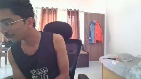 Snapshot of maskboyz2003 chatting on 01-16-25, 04:28 maskboyz2003 online show from 01-16-25, 04:28