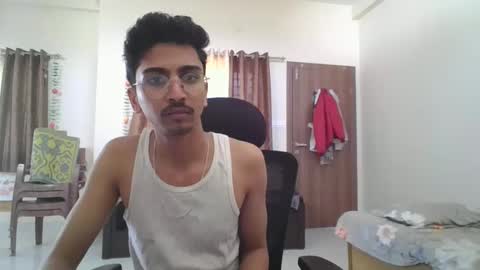 Snapshot of maskboyz2003 chatting on 01-21-25, 07:37 maskboyz2003 online show from 01-21-25, 07:37