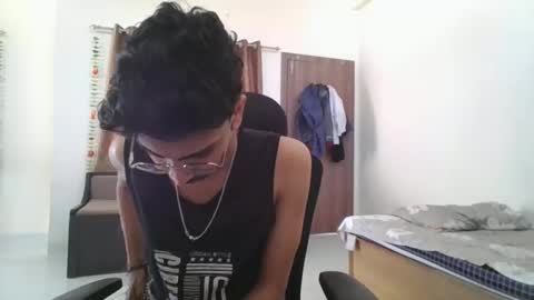 Snapshot of maskboyz2003 chatting on 02-07-25, 05:10 maskboyz2003 online show from 02-07-25, 05:10