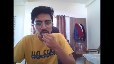 Snapshot of maskboyz2003 chatting on 02-13-25, 08:27 maskboyz2003 online show from 02-13-25, 08:27