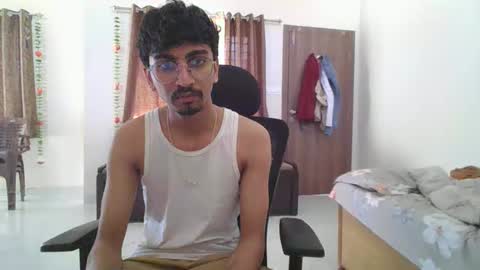 Snapshot of maskboyz2003 chatting on 02-16-25, 04:53 maskboyz2003 online show from 02-16-25, 04:53