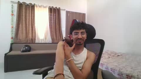 Snapshot of maskboyz2003 chatting on 02-19-25, 10:56 maskboyz2003 online show from 02-19-25, 10:56