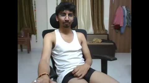 Snapshot of maskboyz2003 chatting on 02-20-25, 05:07 maskboyz2003 online show from 02-20-25, 05:07