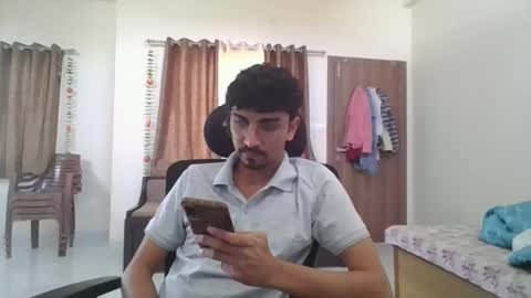 Snapshot of maskboyz2003 chatting on 02-21-25, 08:18 maskboyz2003 online show from 02-21-25, 08:18