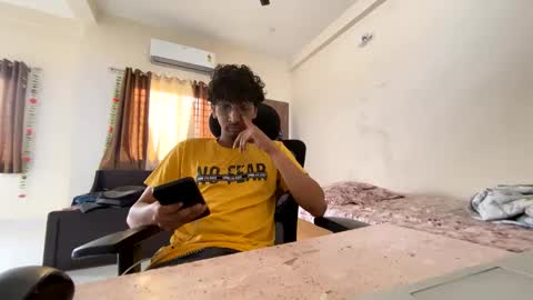 Snapshot of maskboyz2003 chatting on 09-24-25, 02:04 maskboyz2003 online show from 09-24-25, 02:04