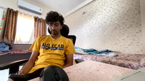 Snapshot of maskboyz2003 chatting on 10-04-25, 04:32 maskboyz2003 online show from 10-04-25, 04:32