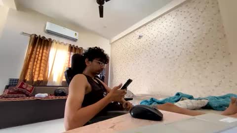 Snapshot of maskboyz2003 chatting on 10-08-25, 03:04 maskboyz2003 online show from 10-08-25, 03:04