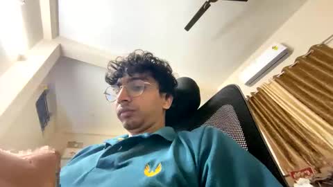 Snapshot of maskboyz2003 chatting on 10-17-25, 05:37 maskboyz2003 online show from 10-17-25, 05:37