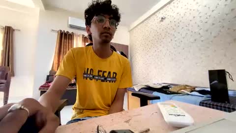 Snapshot of maskboyz2003 chatting on 10-19-25, 03:51 maskboyz2003 online show from 10-19-25, 03:51