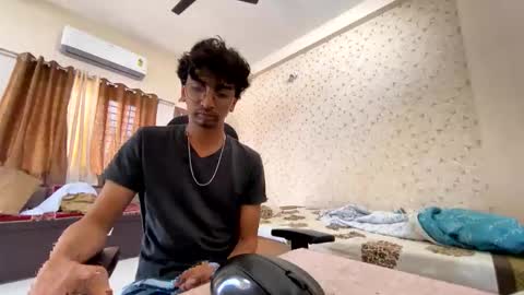 Snapshot of maskboyz2003 chatting on 10-21-25, 05:08 maskboyz2003 online show from 10-21-25, 05:08