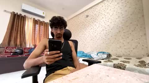 Snapshot of maskboyz2003 chatting on 10-26-25, 03:34 maskboyz2003 online show from 10-26-25, 03:34