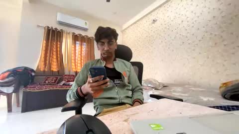 Snapshot of maskboyz2003 chatting on 11-14-25, 03:27 maskboyz2003 online show from 11-14-25, 03:27