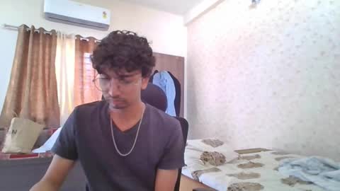 Mask Boy online show from 10-21-25, 05:08