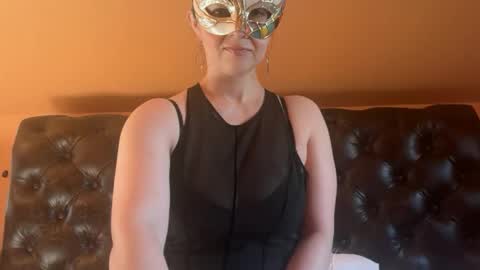 maskedflirt3 online show from 04-12-26, 12:10