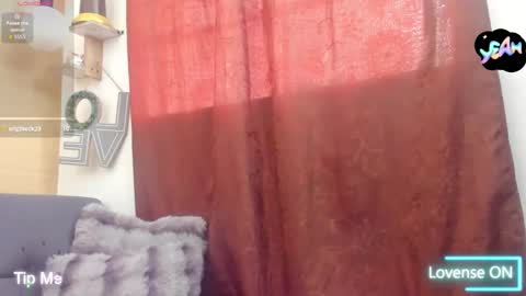 Scarlet  online show from 12-13-25, 07:53