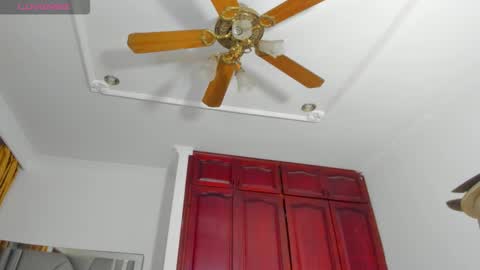 Snapshot of maskgames chatting on 12-15-25, 12:48 Anysweets69 online show from 12-15-25, 12:48