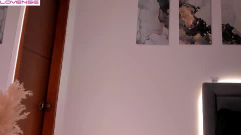 Snapshot of mason_bennet chatting on 12-14-25, 09:41 Mason Bennet online show from 12-14-25, 09:41