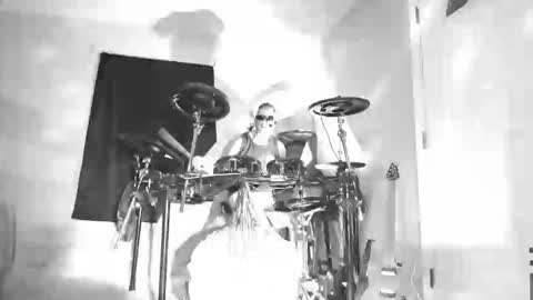 HappyZending online show from 04-12-26, 01:43