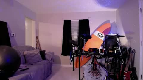 HappyZending online show from 04-20-26, 01:41