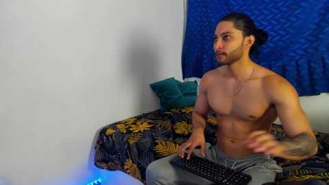Snapshot of massatgeserotics chatting on 01-10-25, 12:27 I Am Odin online show from 01-10-25, 12:27