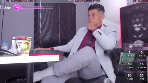 Snapshot of massimo_g chatting on 12-05-24, 03:50 I am Massimo online show from 12-05-24, 03:50